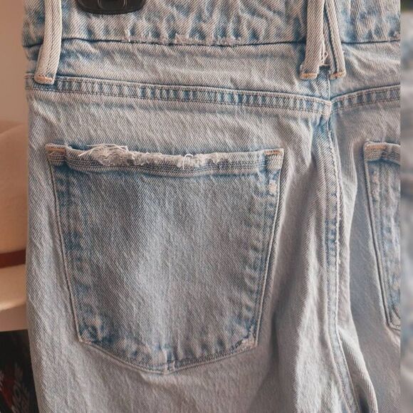 Good American 90s Mom Jeans Distressed High Rise Size 6/28 - Picture 6 of 13